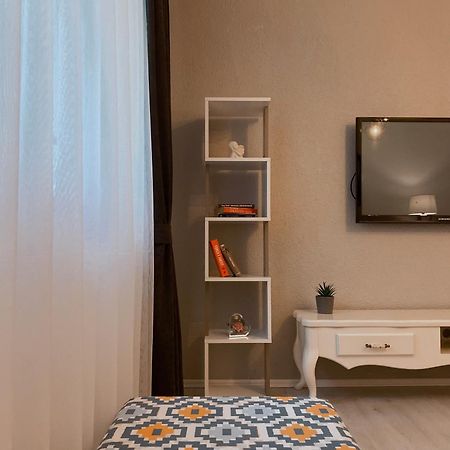 Hotspot Apartments - City Center 프리슈티나 외부 사진